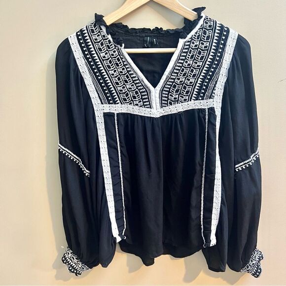 Blank London black/white Anihera peasant top size Sm - Picture 2 of 8